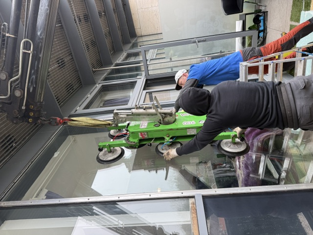 About Dalston Glazing